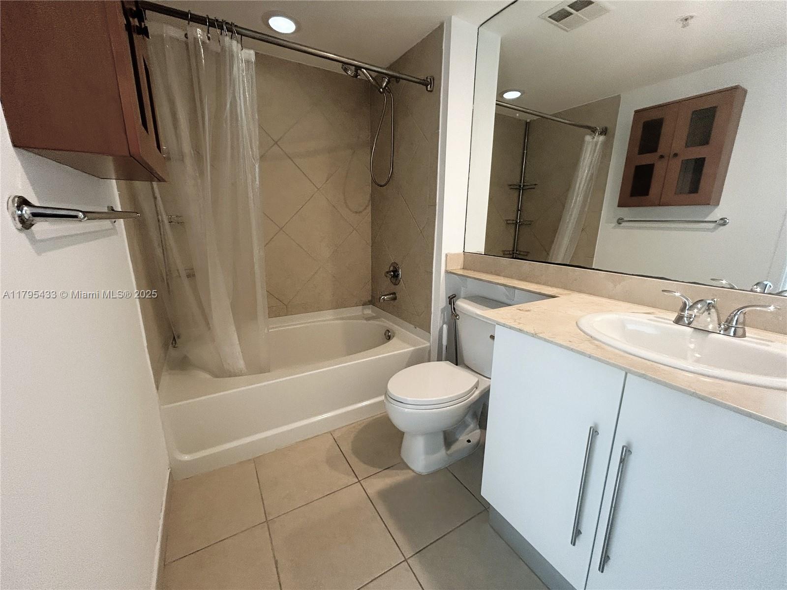 325 S Biscayne Blvd #2917, Miami FL 33131