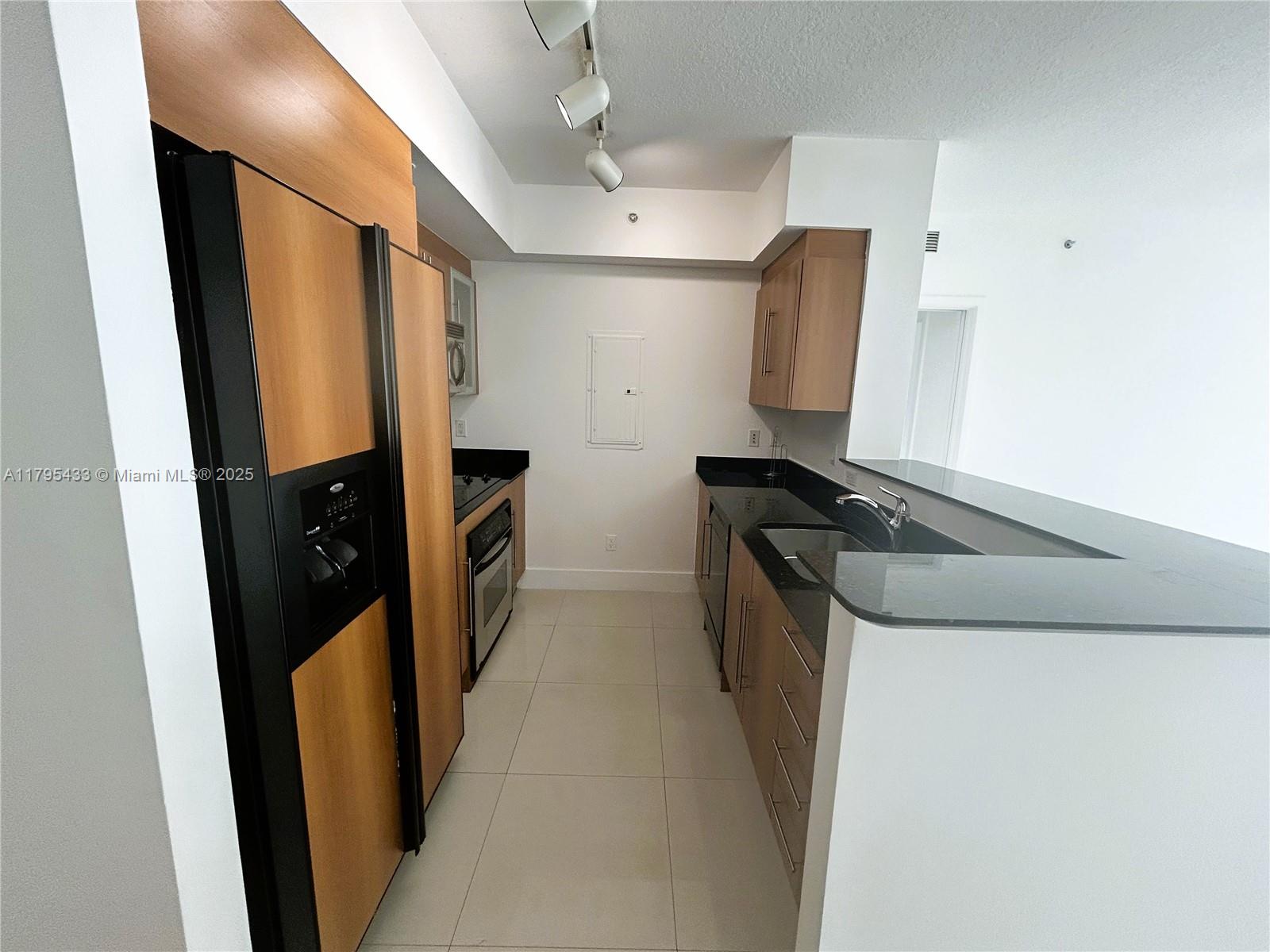 325 S Biscayne Blvd #2917, Miami FL 33131