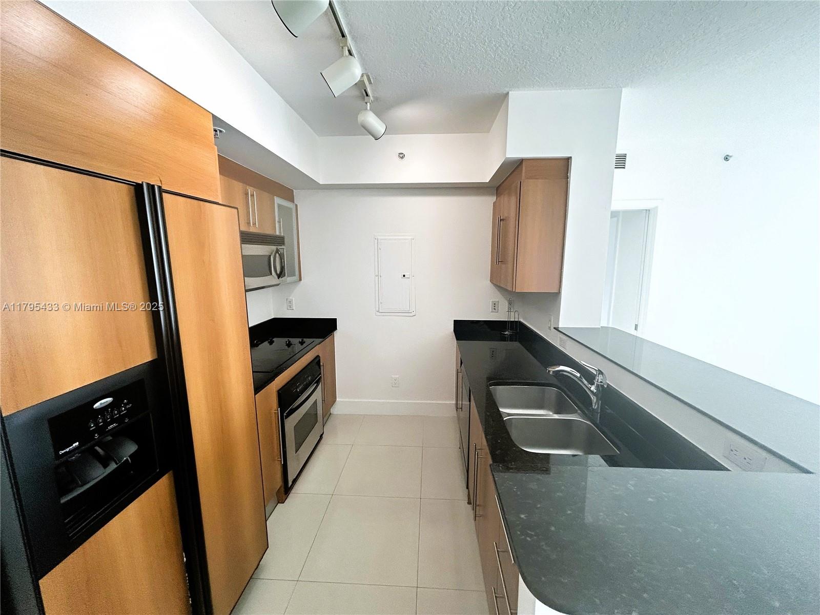 325 S Biscayne Blvd #2917, Miami FL 33131