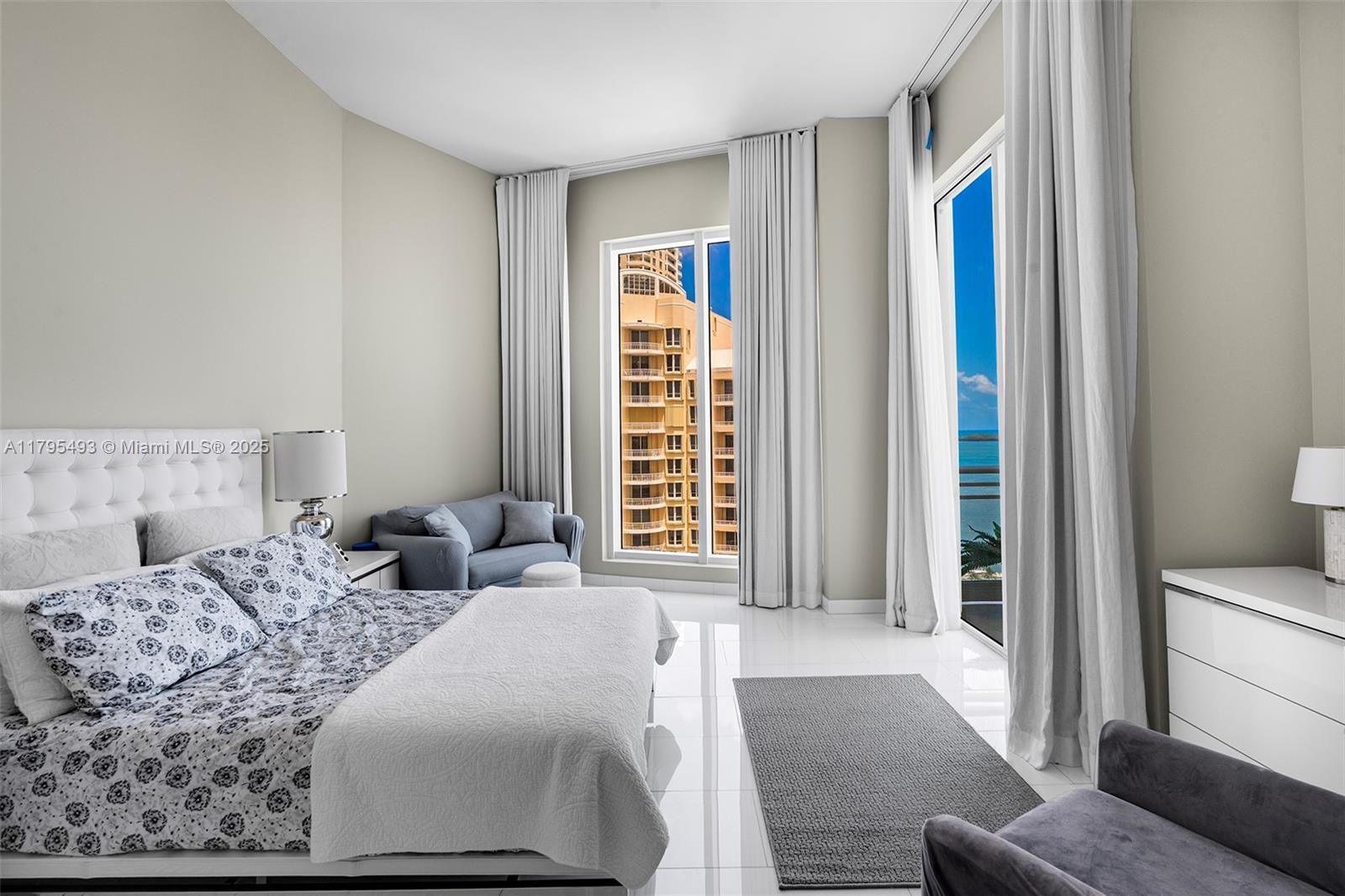 900 Brickell Key Blvd #2104, Miami FL 33131