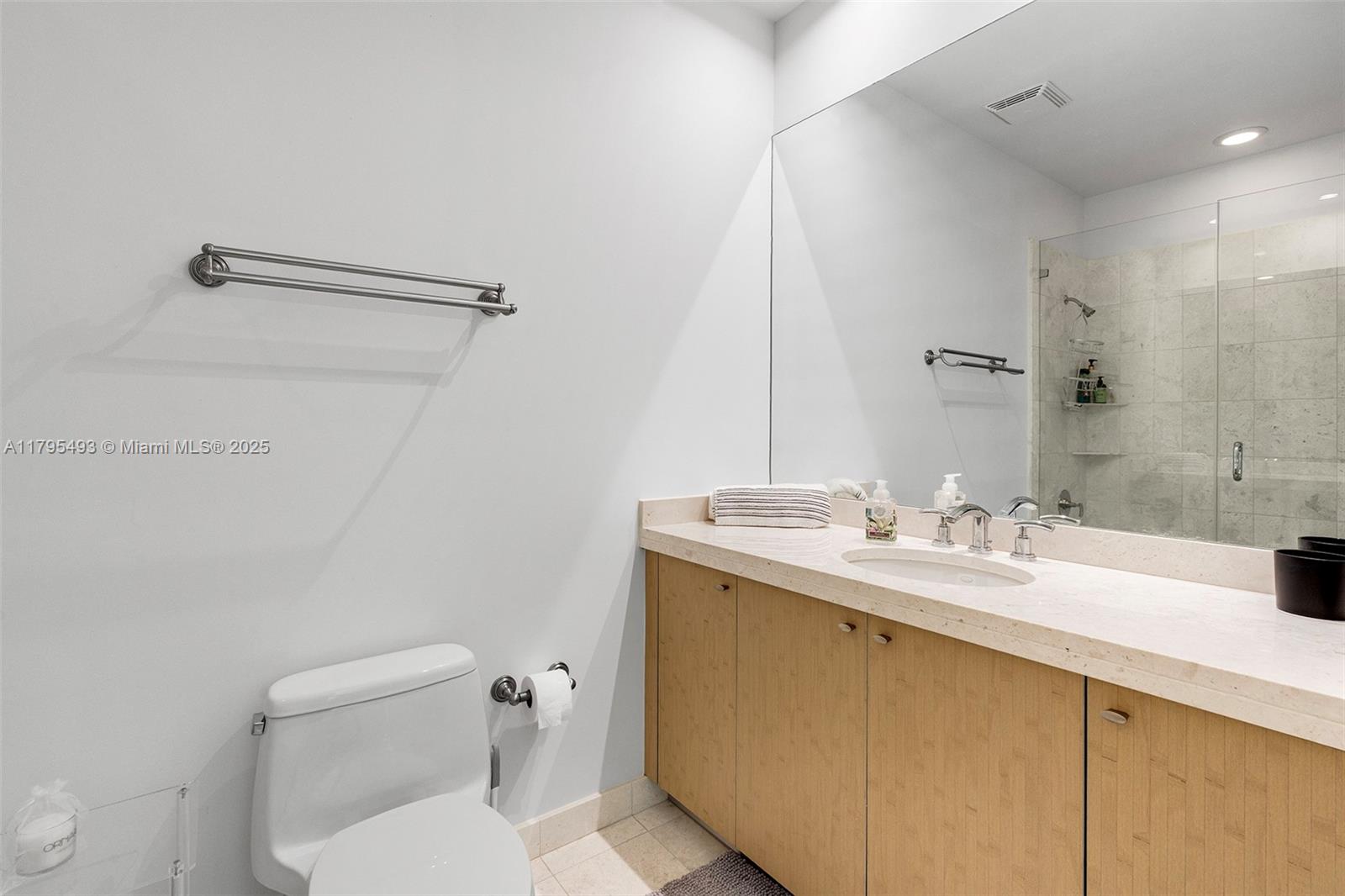 900 Brickell Key Blvd #2104, Miami FL 33131