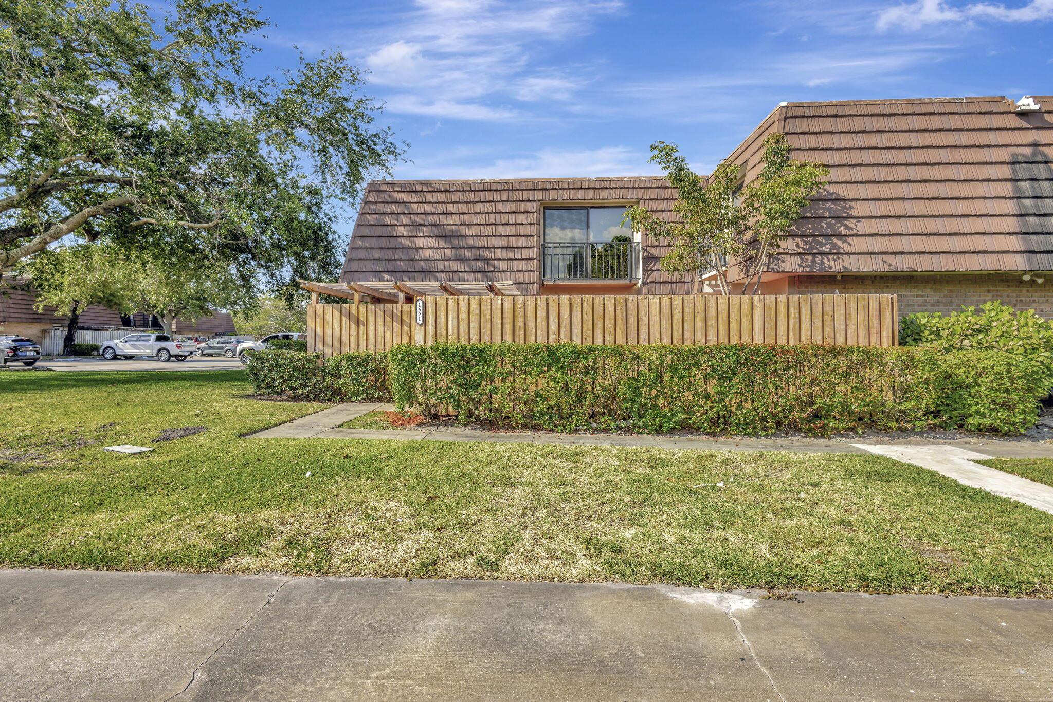 Welcome to GARDEN LAKES ! Ideally located in the heart of Palm Beach Gardens. BRAND NEW kitchen with brand new Stainless steel appliances, Quartz counter tops. Freshly painted throughout.  Divosta built, 3 bedroom 2 1/2 bath townhome is in the heart of PALM BEACH GARDENS. Features 2 large bedrooms and 2 updated full bathrooms upstairs, one bedroom/office or den downstairs. Huge living room with fireplace, dining area and a half bath with washer/dryer flows downstairs as well.  Spacious and fenced in private courtyards, great for entertaining family and friends. pets allowed. Located in a quiet section of the community with 2 assigned parking spaces. Just a short walk to the new pickleball, tennis, and basketball courts, as well as a community park and playground. Only minutes to the beautiful Juno beach, Loggerhead Marine Center. Close to PGA National Golf Resort, The Gardens Mall, Palm Beach State College, Trader Joe's, Fresh Market, Publix, I - 95 on-ramp and the Florida Turnpike on-ramp. 20 minutes to PBIA Airport
