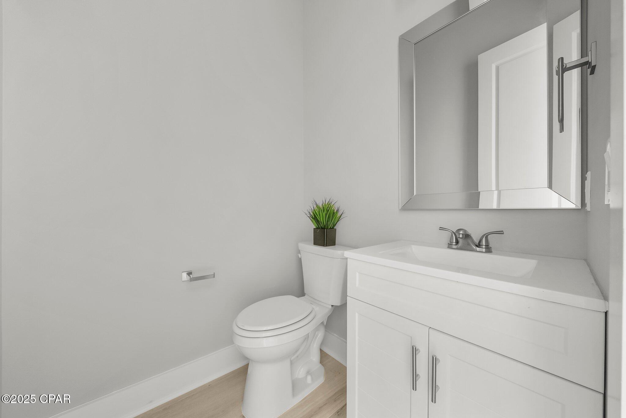 Image 12 For 232 San Vincente Street A