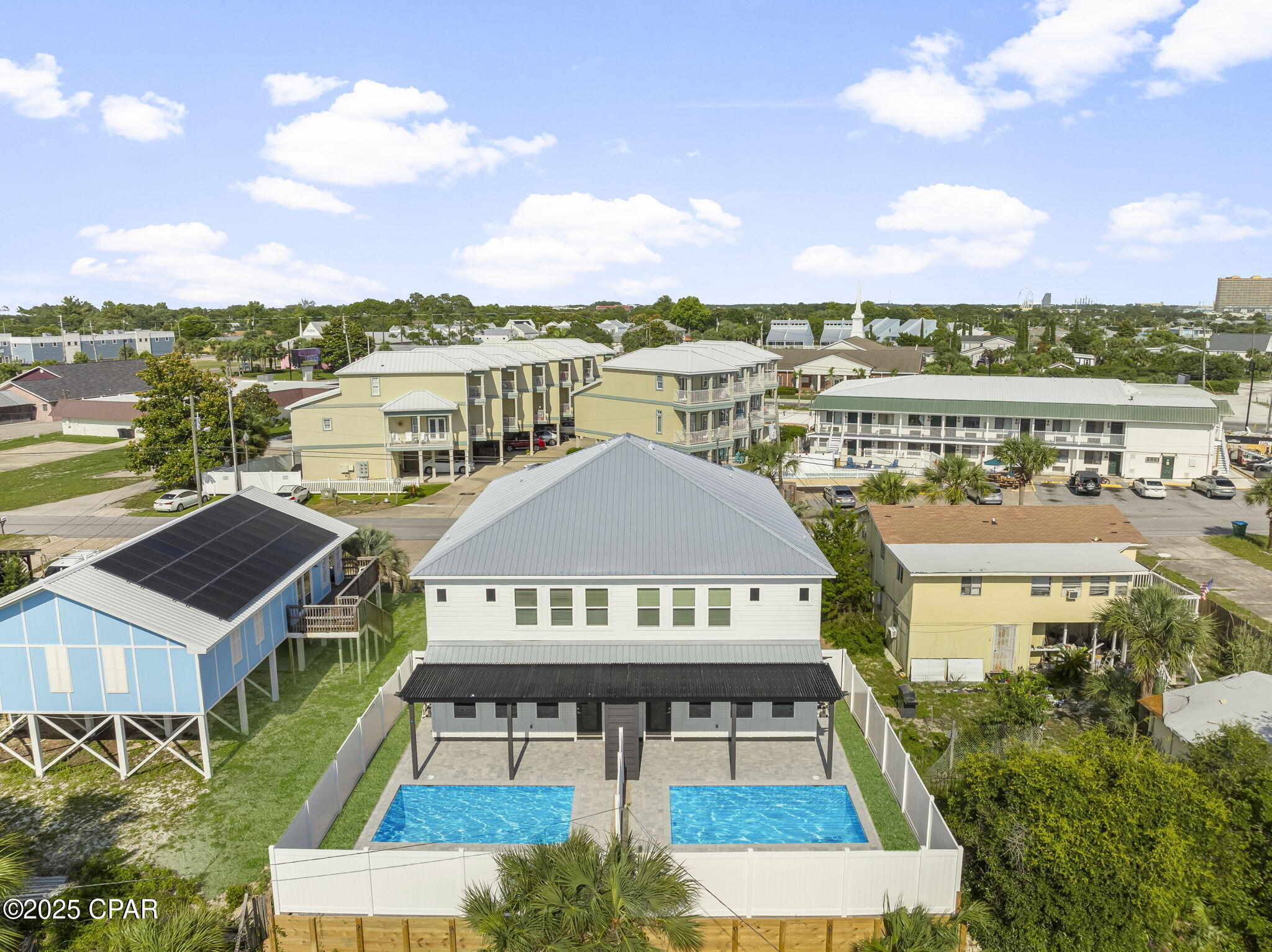 Image 3 For 232 San Vincente Street A-b