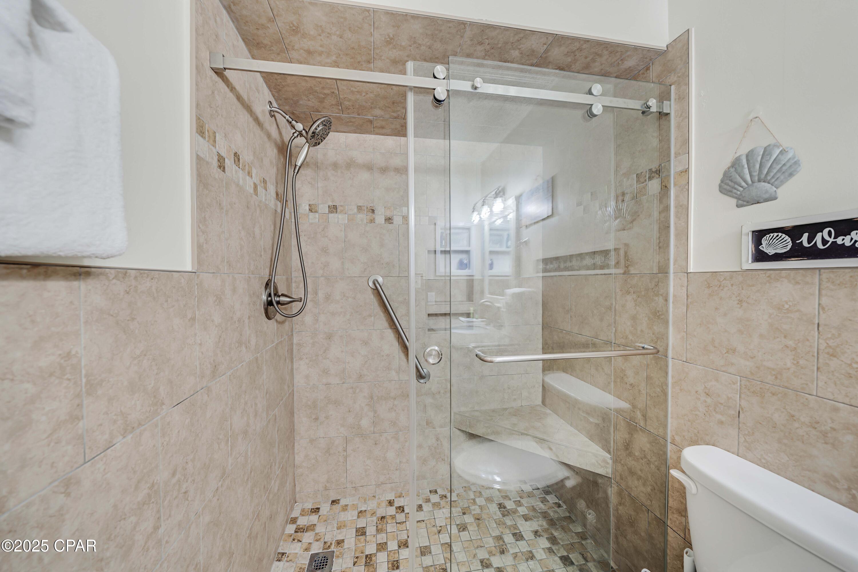 Image 15 For 5801 Thomas Drive 620