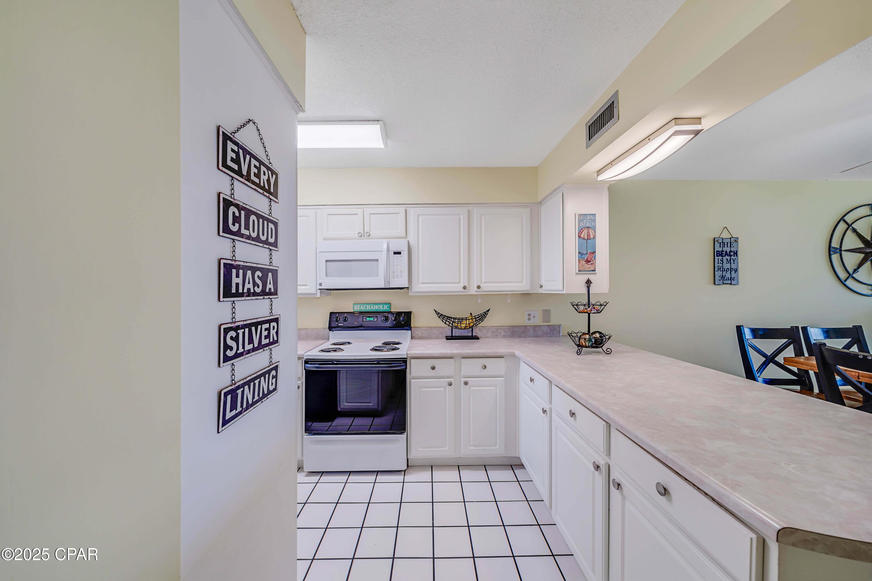 Image 6 For 5801 Thomas Drive 620