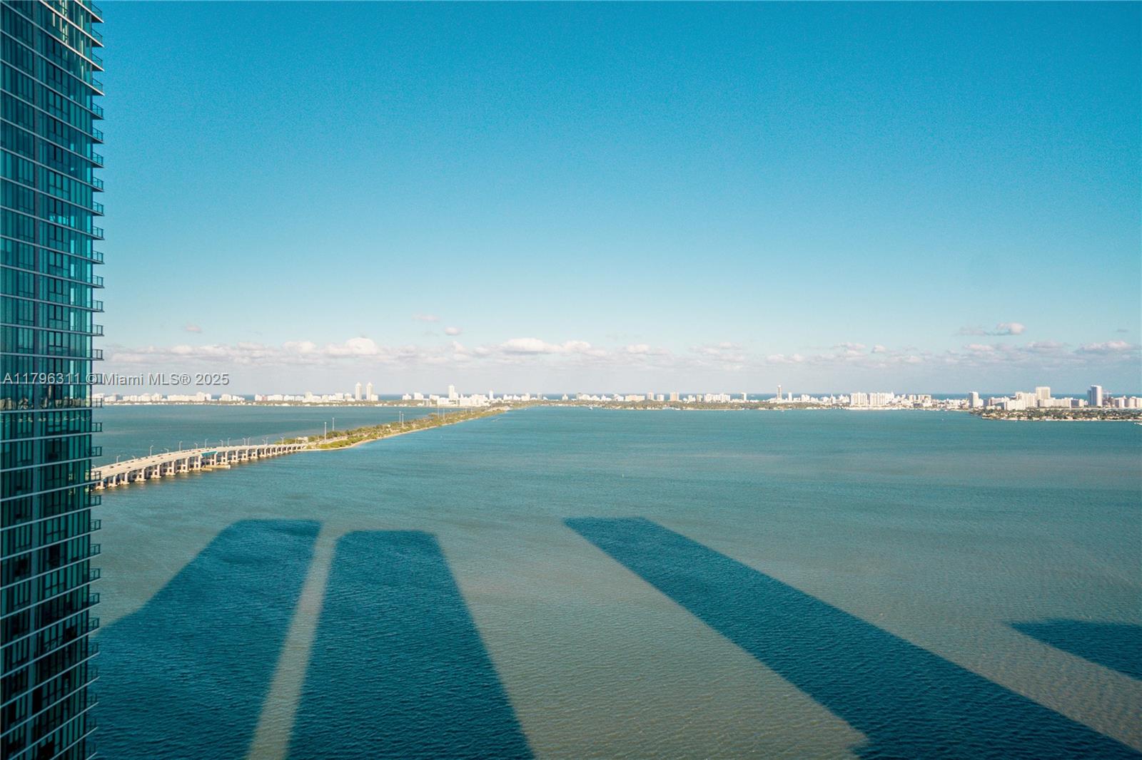 Condo for Sale in Miami, FL