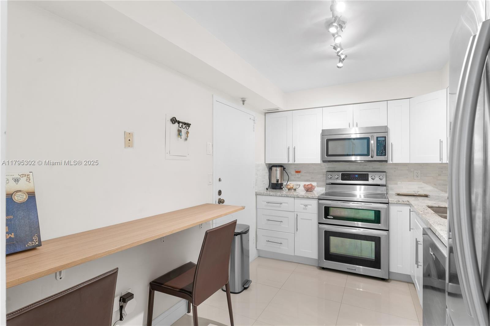 9511 Collins Ave #301, Surfside, Florida image 6