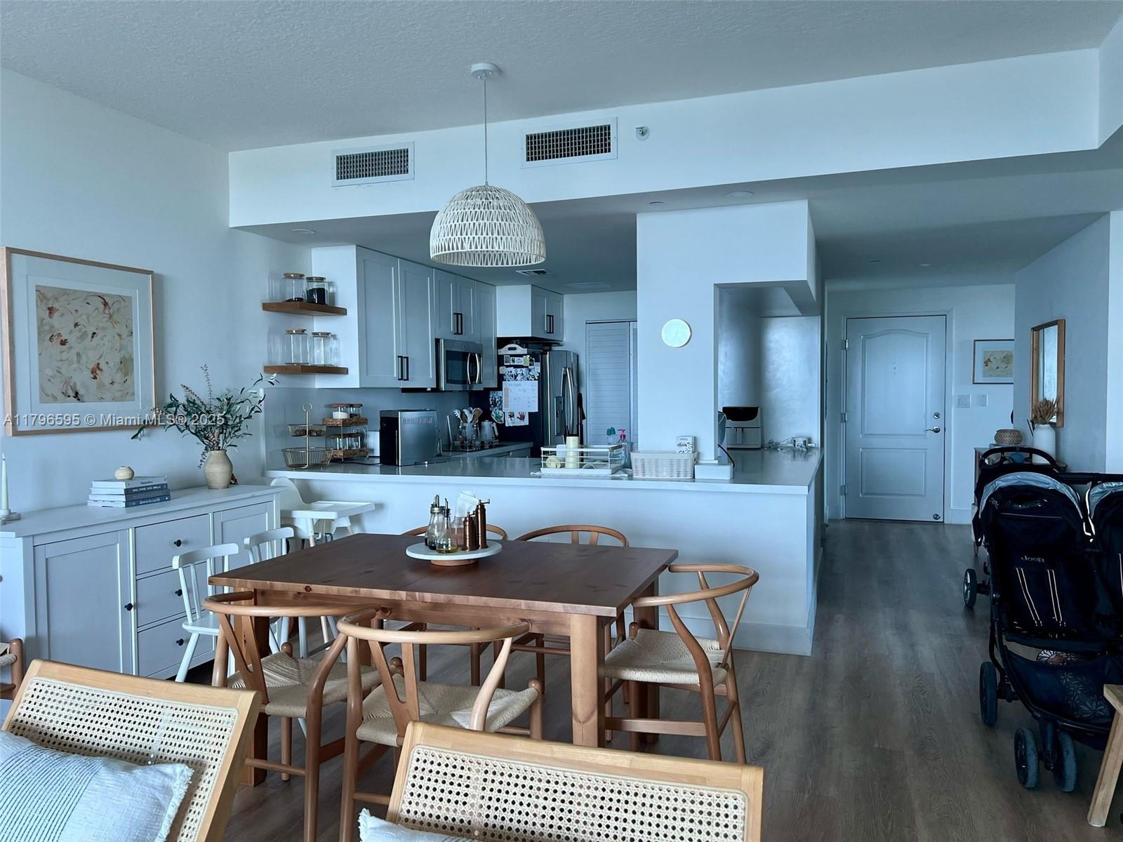 2101 Brickell Ave #3208, Miami FL 33129