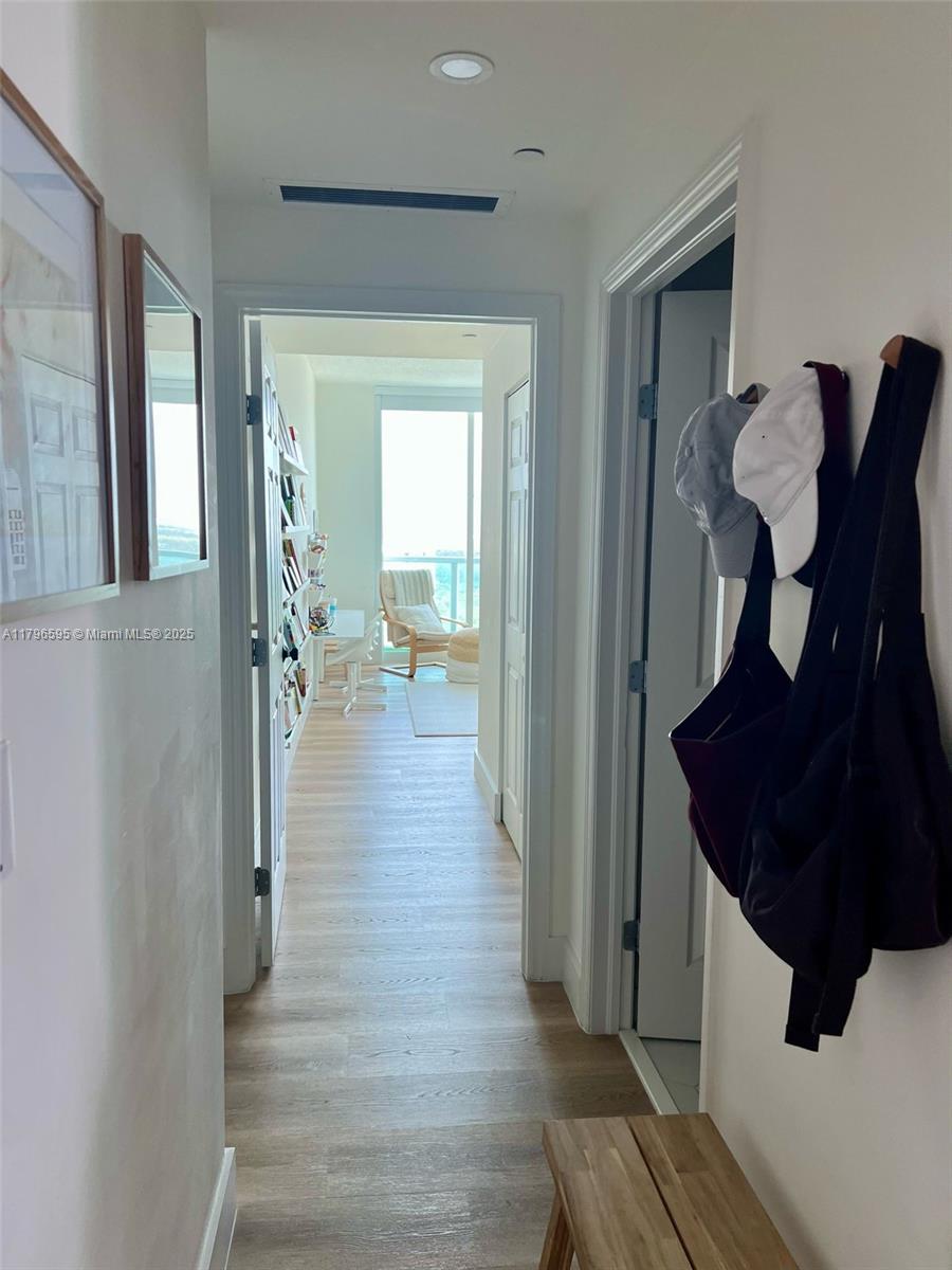 2101 Brickell Ave #3208, Miami FL 33129