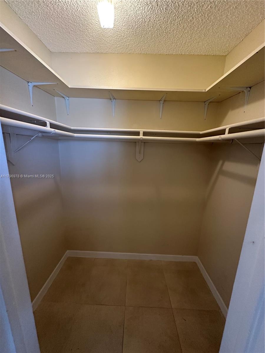 8931 NE 4th Ave Rd 8931