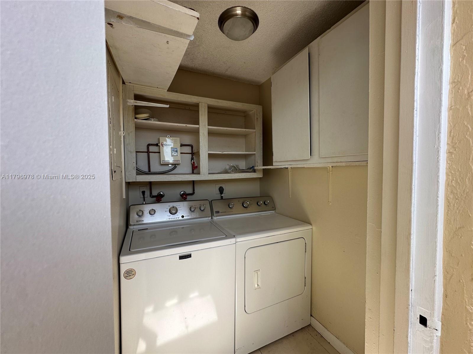 8931 NE 4th Ave Rd 8931