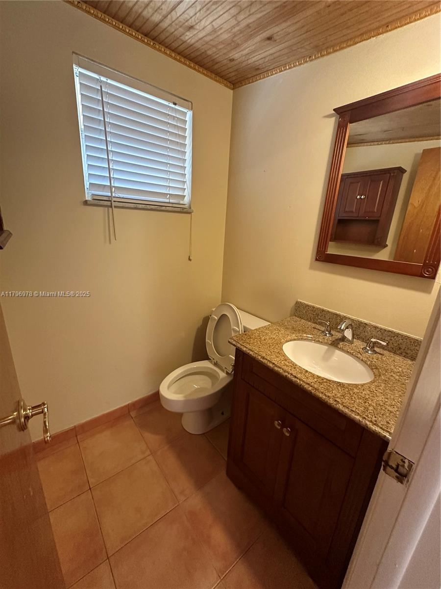 8931 NE 4th Ave Rd 8931