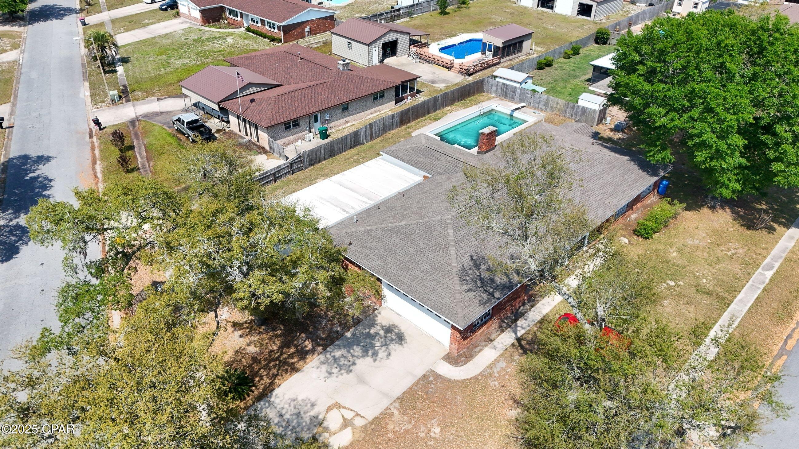 Image 2 For 6001 Minneola Street