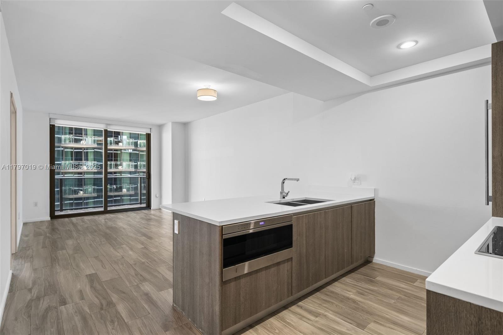 Apartamento à Venda em Miami, FL