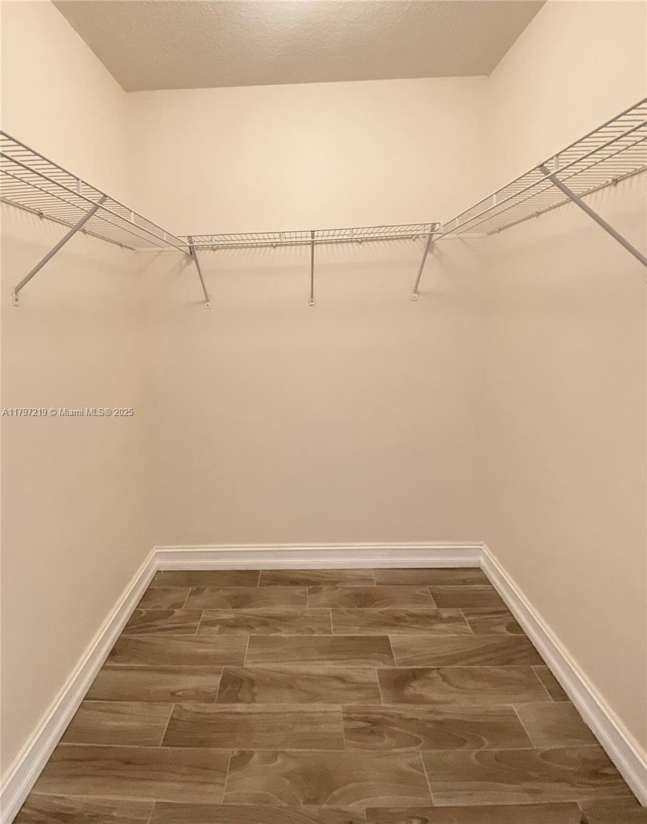 3001 NE 185th St #605, Aventura FL 33180