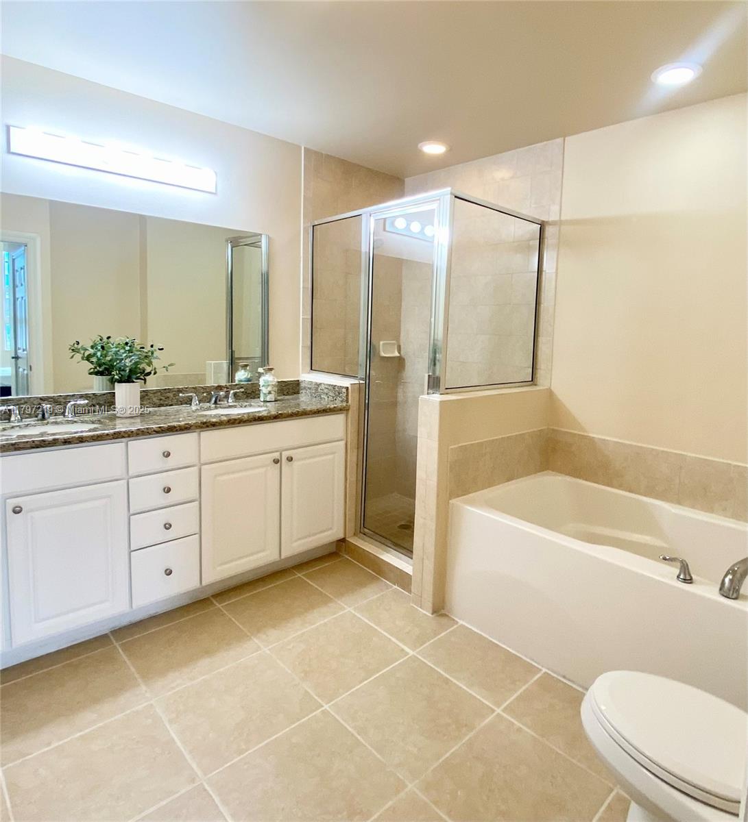 3001 NE 185th St #605, Aventura FL 33180