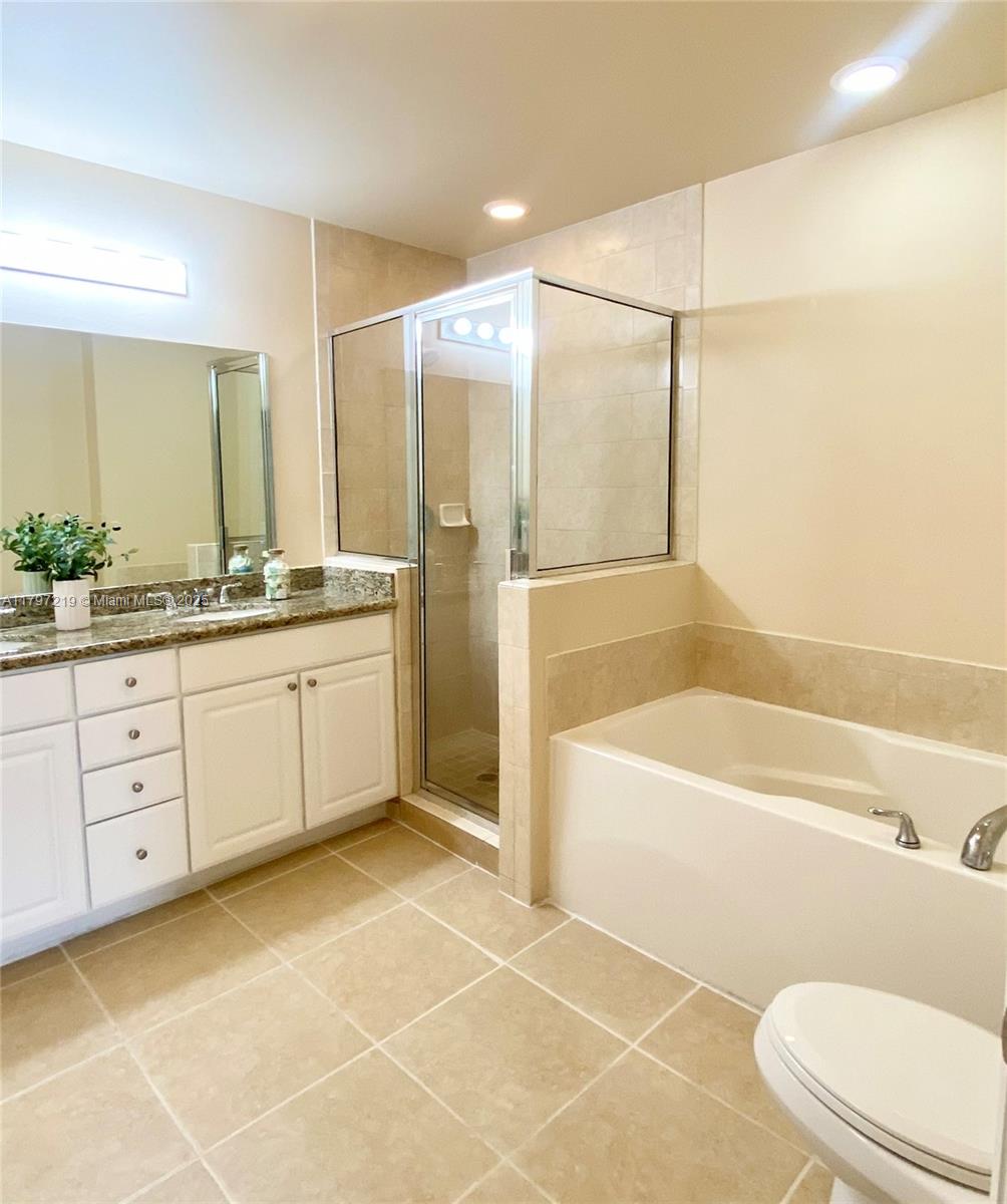 3001 NE 185th St #605, Aventura FL 33180