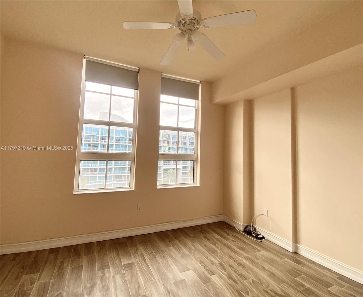 3001 NE 185th St #605, Aventura FL 33180