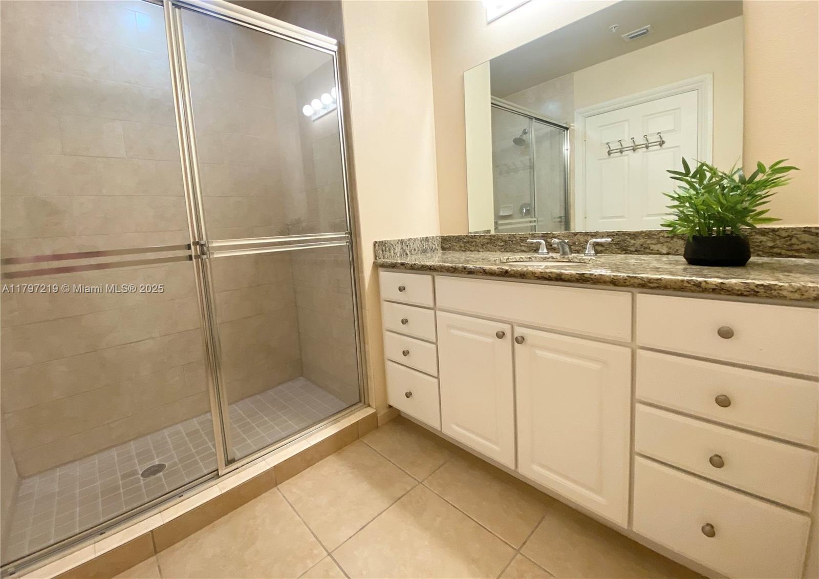 3001 NE 185th St #605, Aventura FL 33180