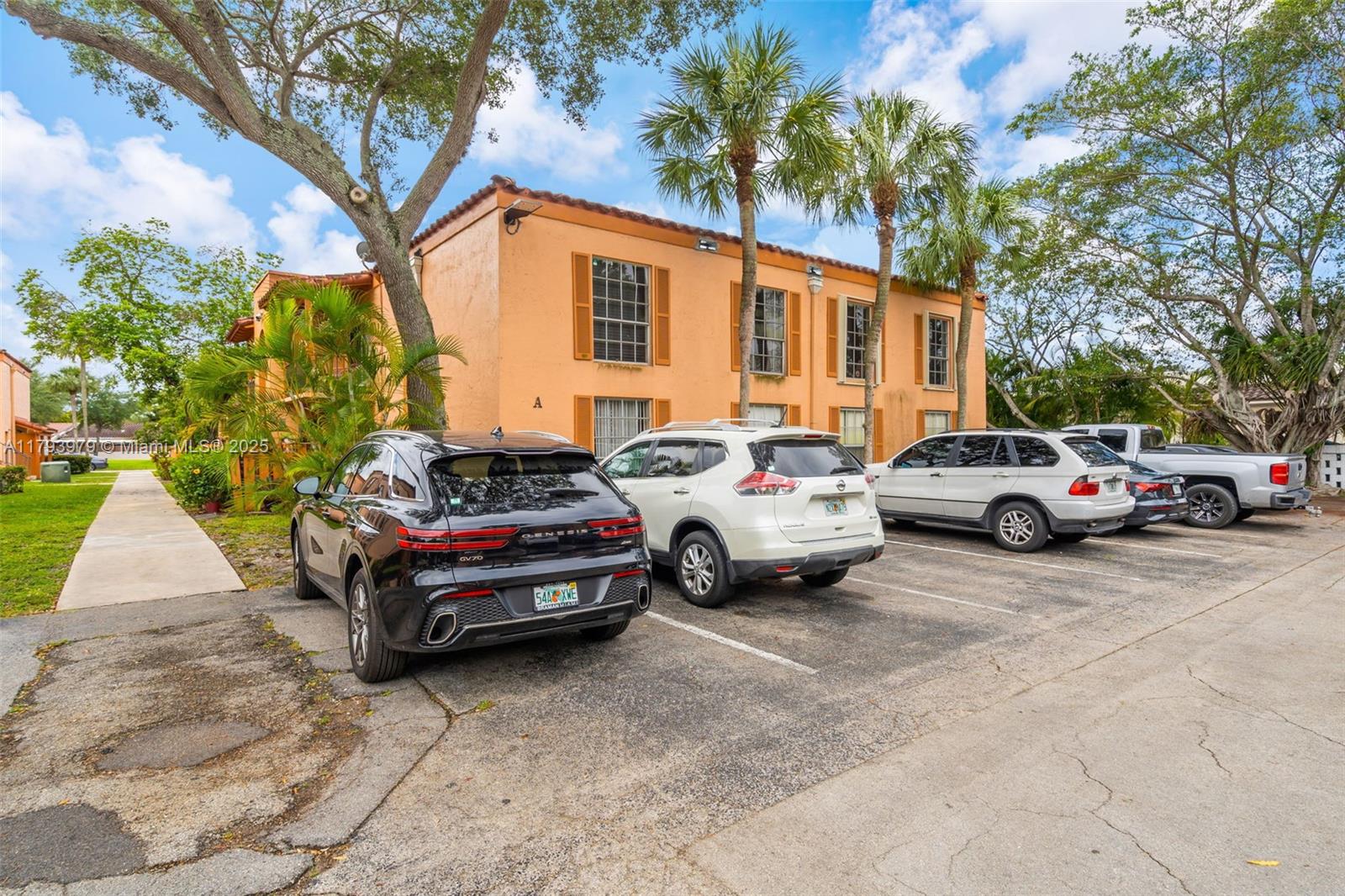 7215 Miami Lakes Dr #A-20, Miami Lakes, Florida image 17