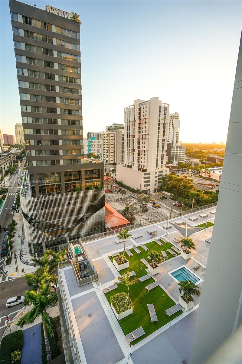 690 SW 1st Ct #1524, Miami FL 33130