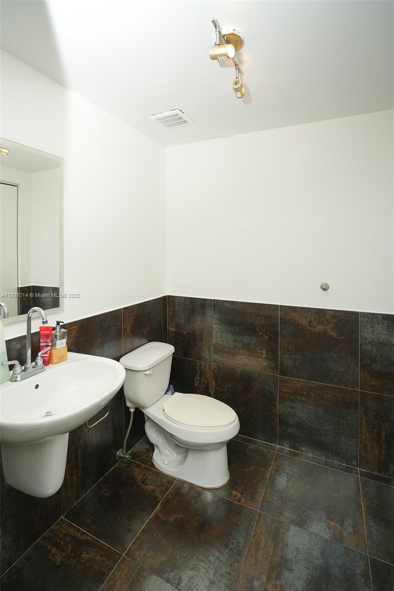 690 SW 1st Ct #1524, Miami FL 33130