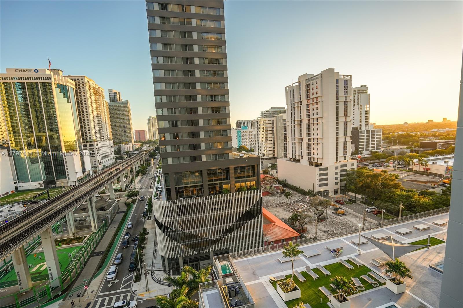 690 SW 1st Ct #1524, Miami FL 33130
