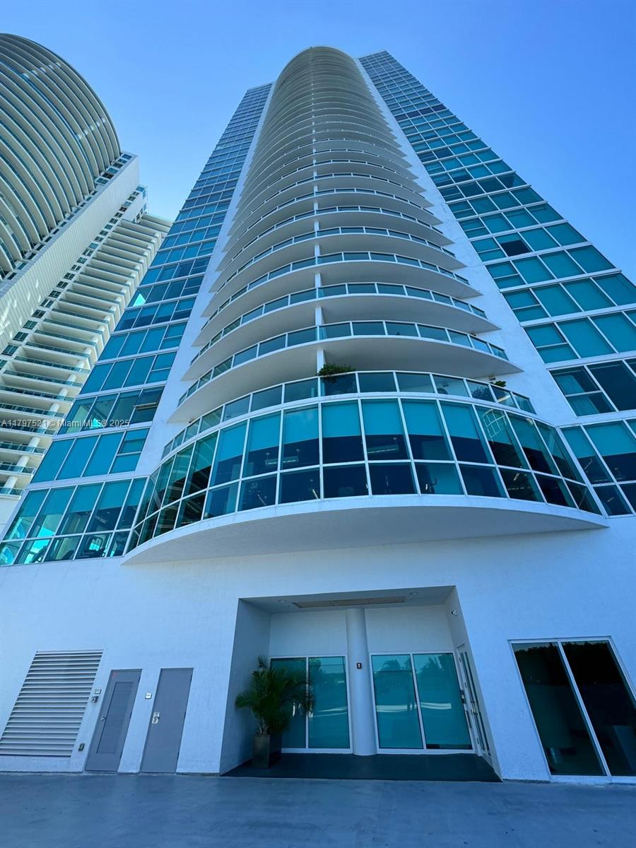 2101 Brickell Ave #2401, Miami FL 33129
