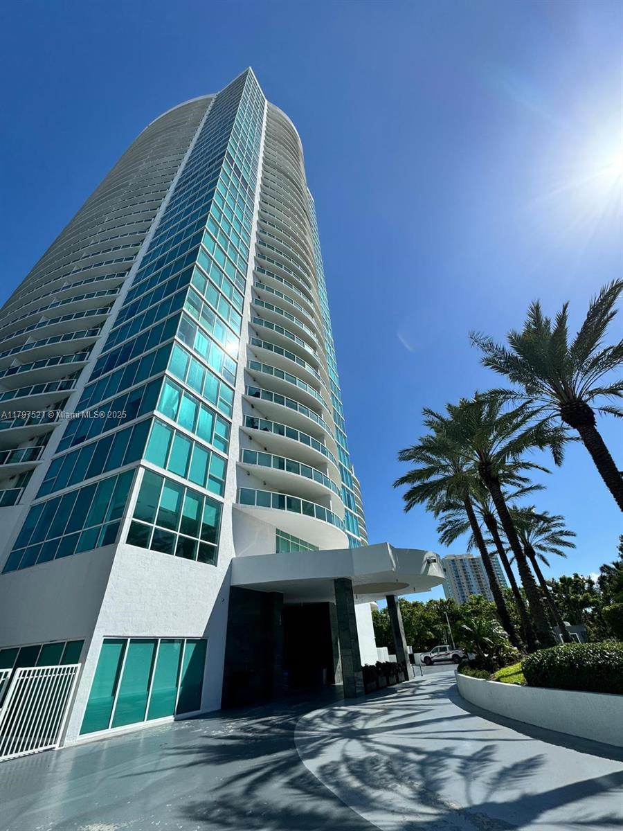 2101 Brickell Ave #2401, Miami FL 33129