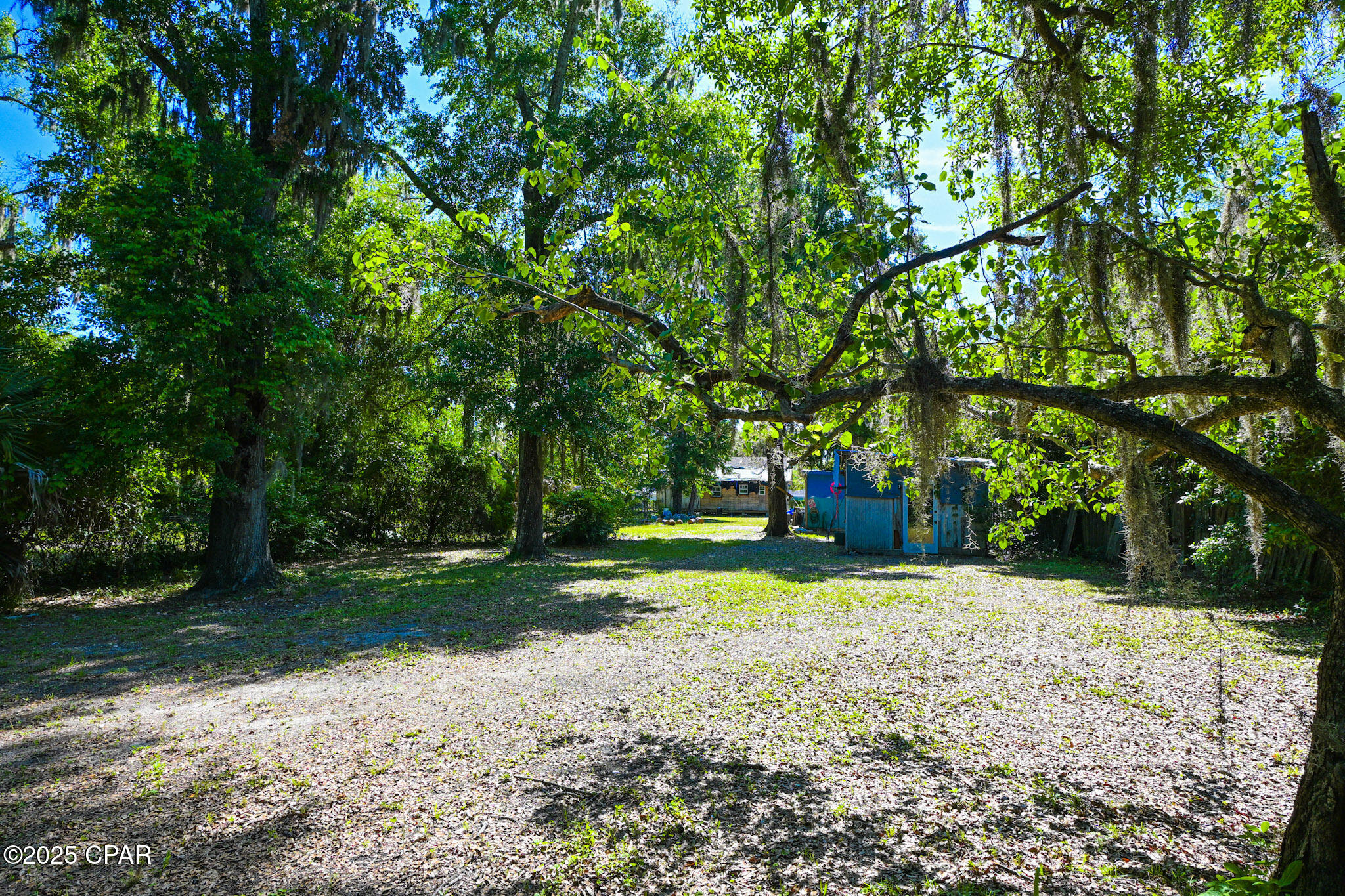 Image 8 For 1819 Grant Avenue