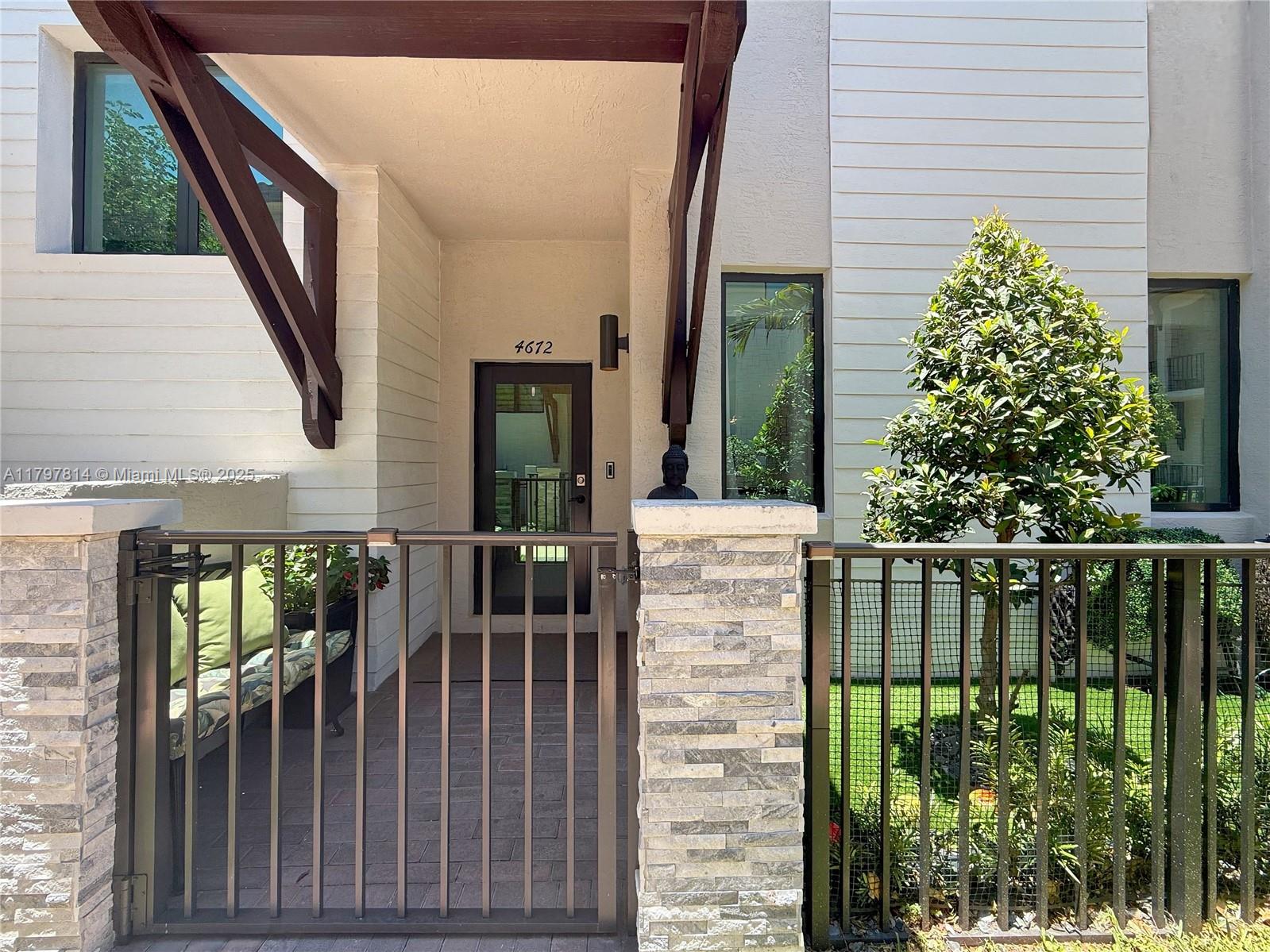 CORNER TOWNHOUSE| 2-STORY | 3 BEDROOMS | LOFT | 3 BATHS | POWDER ROOM | FAMILY ROOM | BALCONY | 2-CAR GARAGE | 2-STORY | PATIO |CLOSETS
•?  ?Back splash
•?  ??wall paper in living room, 3 bedrooms 
•?  ??new towel racks and toilet paper holders in bathrooms 
•?  ??updated showers in all bathrooms 
•?  ??modern ceiling lamps
•?  ??additional racks in laundry ROOM
