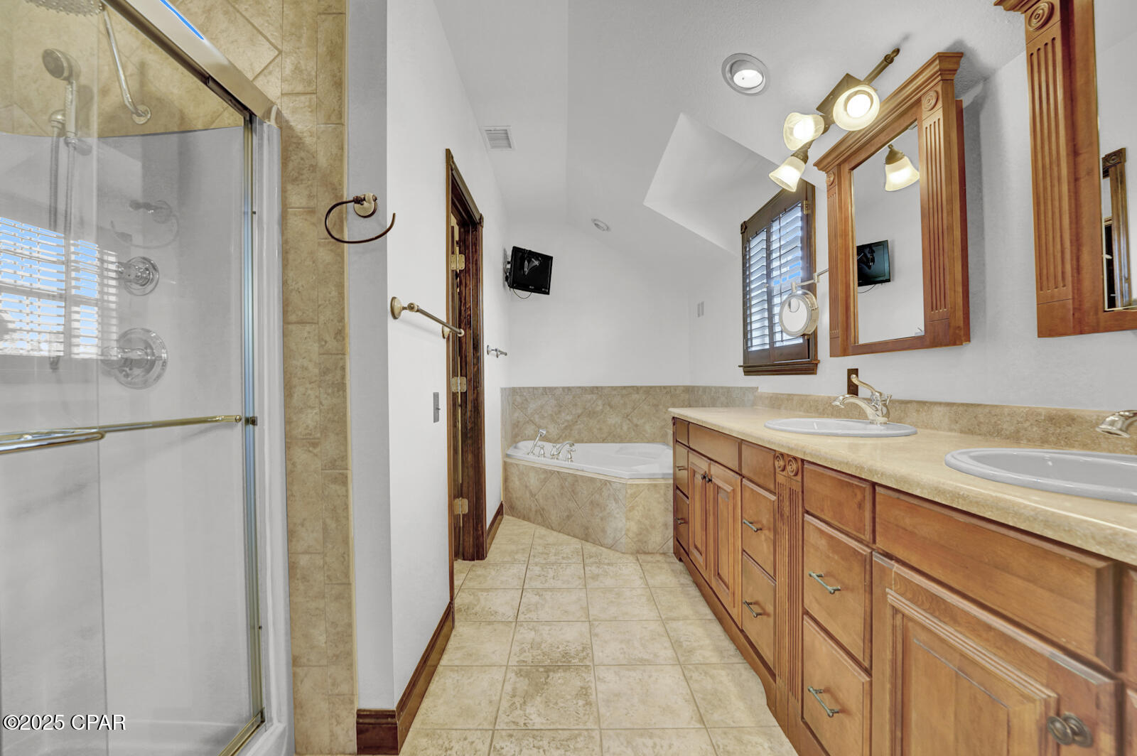 Image 41 For 8508 Holland Road