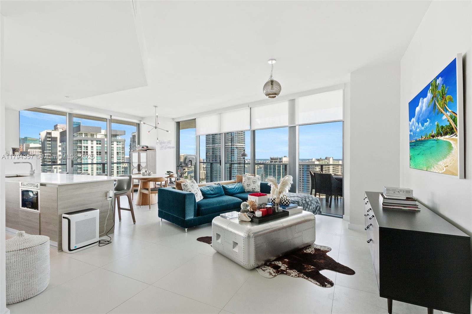Condo for Sale in Miami, FL