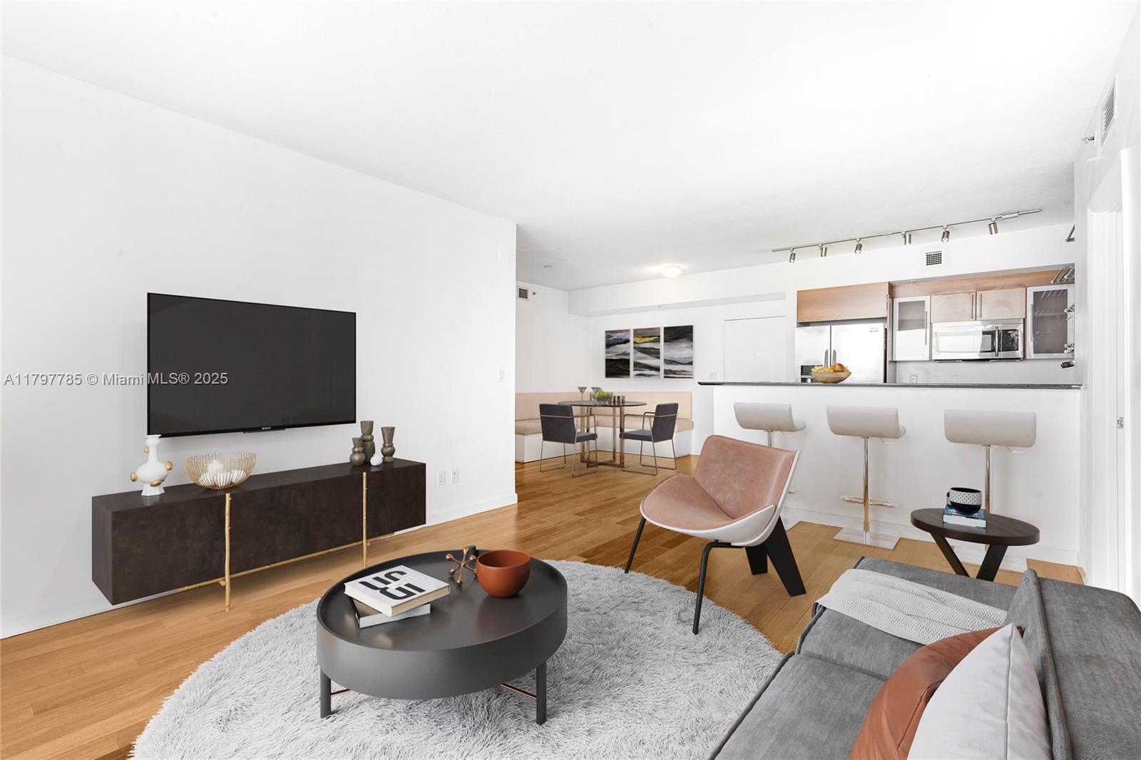 325 S Biscayne Blvd #3222, Miami FL 33131