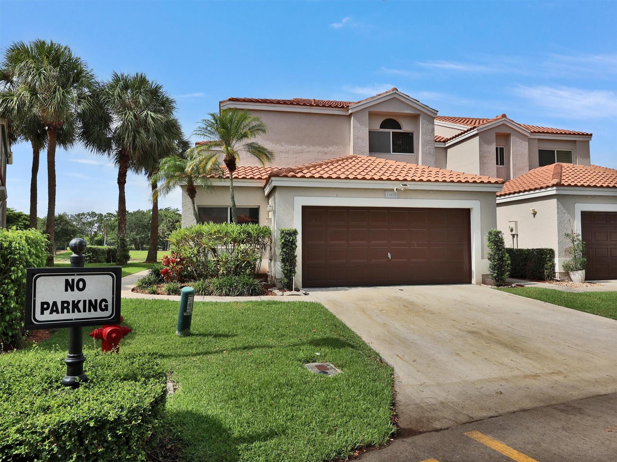 **Rare Opportunity! Corner waterfront 3-bed, 3-bath townhome in Reflections of Mission Bay. This home offers
 serene lake views from a large patio and boasts a very large master suite with enormous closet space. Convenient
 layout with one bedroom and full bath on the first floor. Additional features include a 2-car garage and volume
 ceilings, adding to the spacious feel of over 2100 square feet. Perfectly situated within walking distance to the
 community pool and just minutes away from Mission Bay's top-notch amenities: enjoy the resort-style pool, state
of-the-art fitness center, and inviting clubhouse. This townhome is ready for your personal touches to transform it
 into your dream home. Schedule your visit today!**