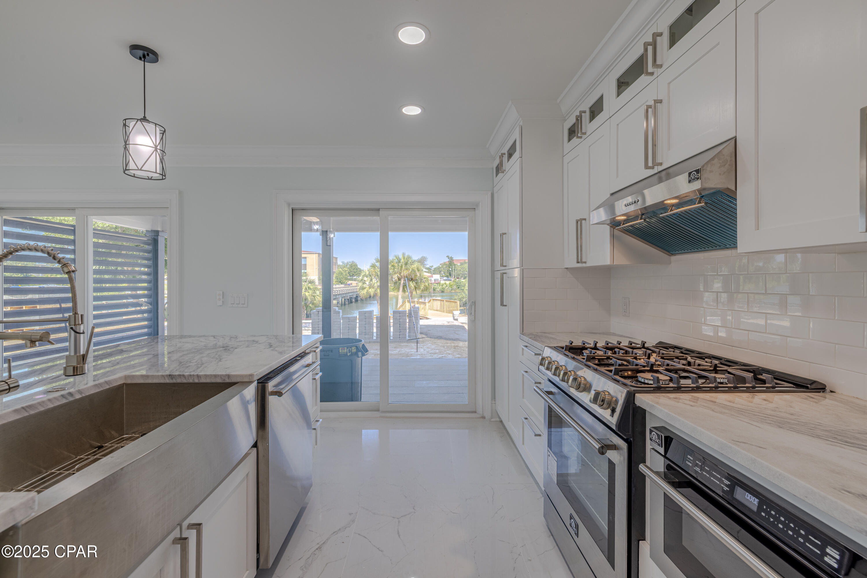 Image 4 For 401 Massalina Drive