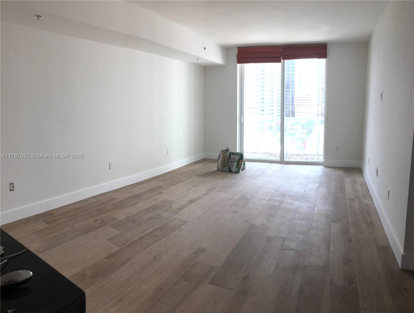 244 Biscayne Blvd #1809, Miami FL 33132