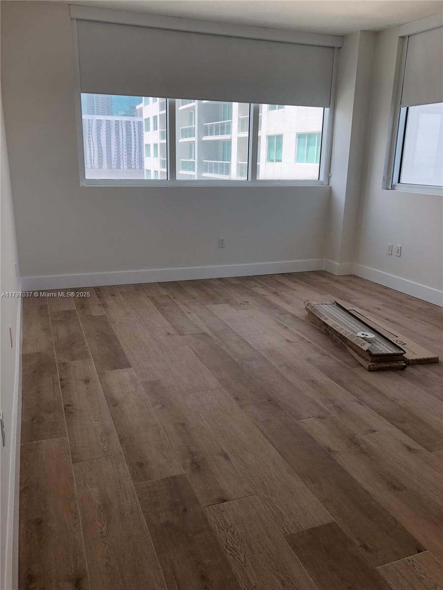 244 Biscayne Blvd #1809, Miami FL 33132