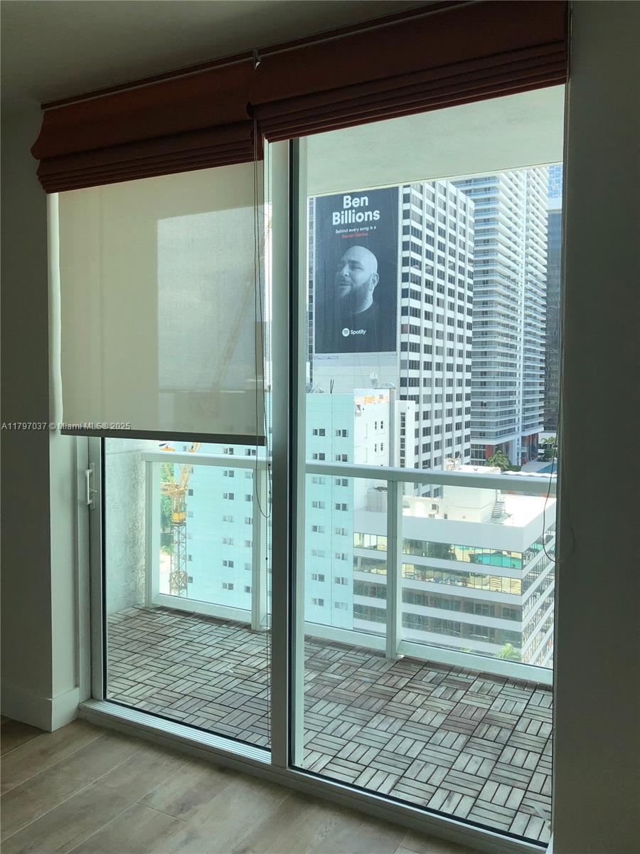 244 Biscayne Blvd #1809, Miami FL 33132