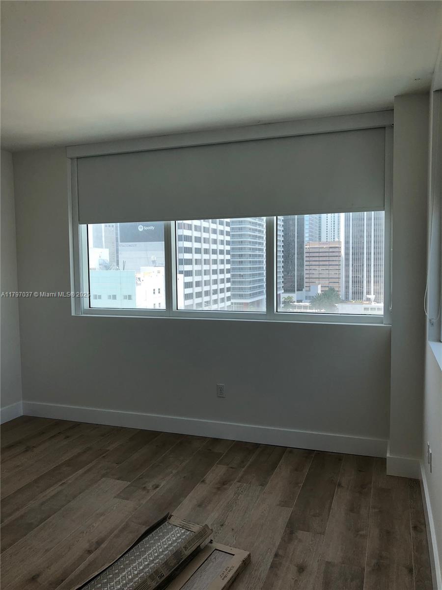 244 Biscayne Blvd #1809, Miami FL 33132