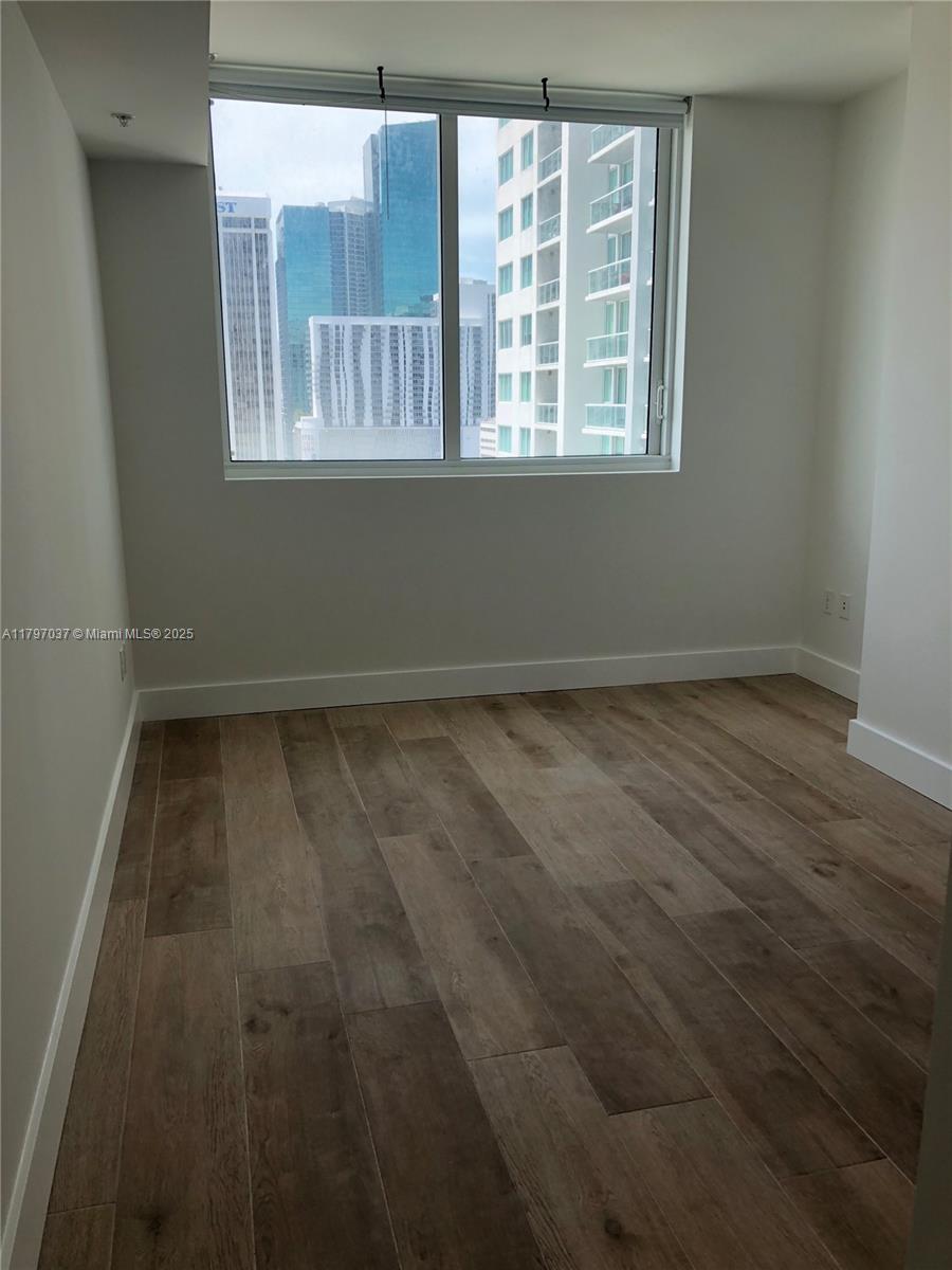 244 Biscayne Blvd #1809, Miami FL 33132