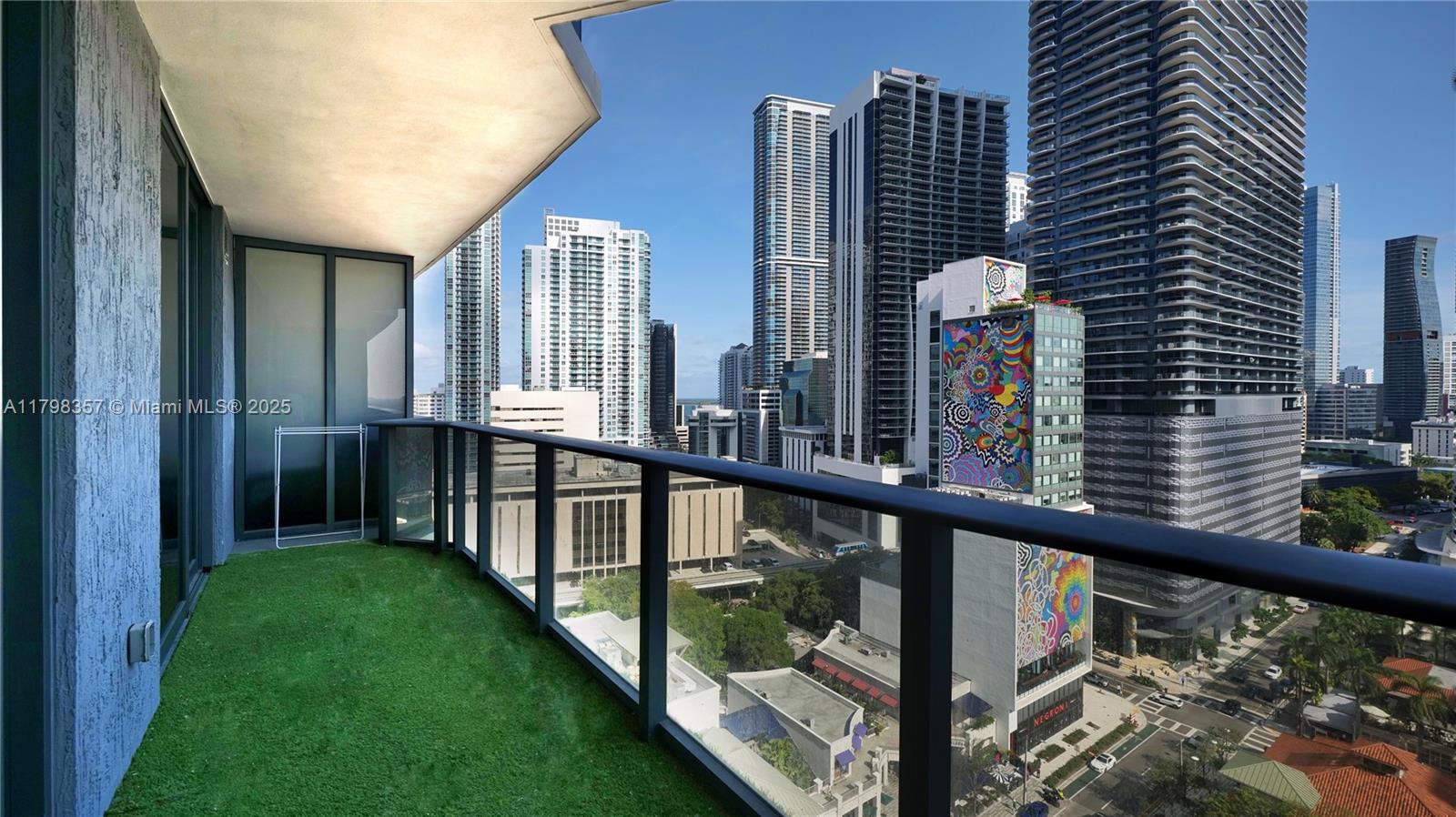 Condo for Sale in Miami, FL