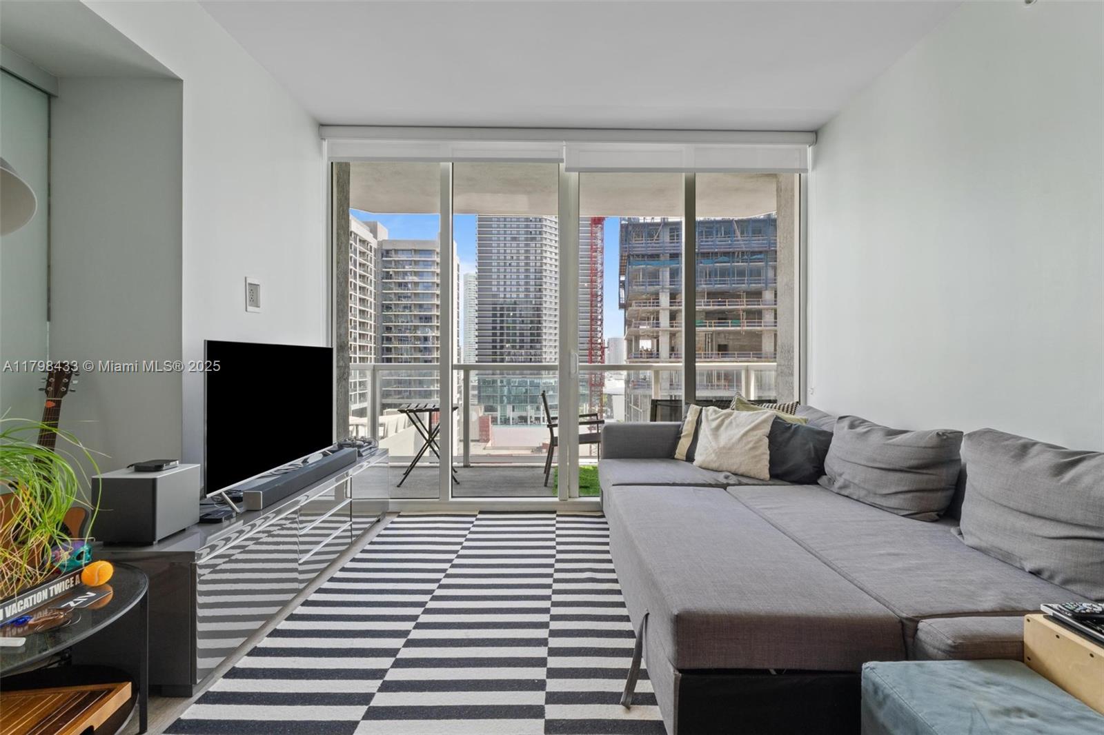 Vizcayne South Condo