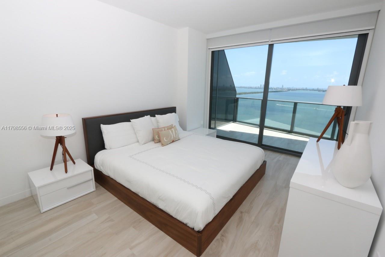 460 NE 28th St #3007, Miami FL 33137