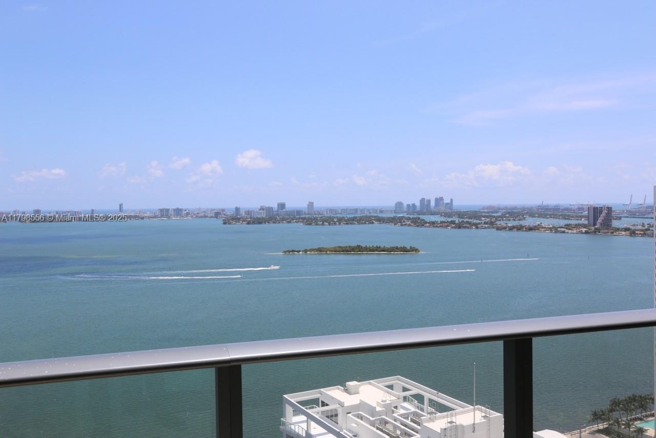 460 NE 28th St #3007, Miami FL 33137