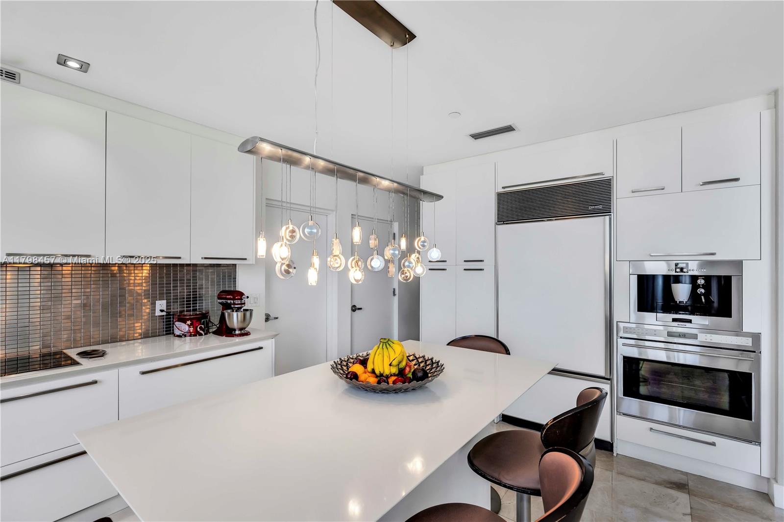 15811 Collins Ave #2506, Sunny Isles Beach FL 33160