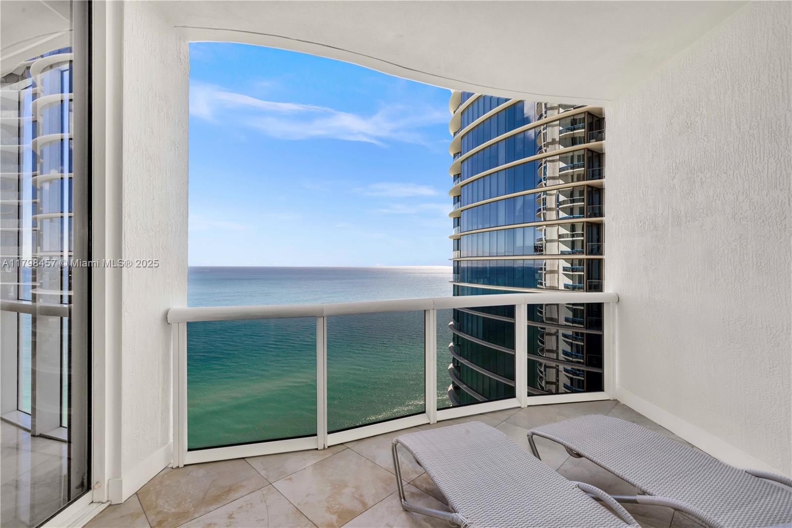 15811 Collins Ave #2506, Sunny Isles Beach FL 33160