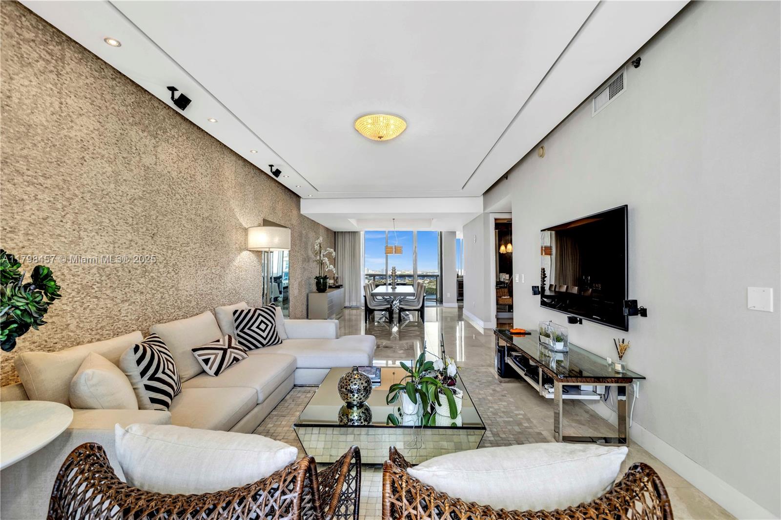 15811 Collins Ave #2506, Sunny Isles Beach FL 33160