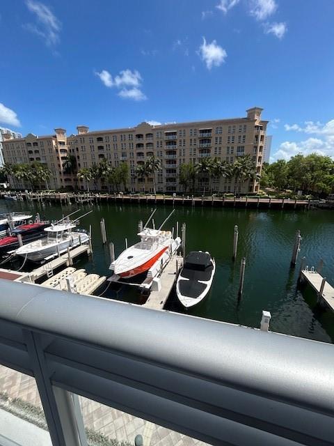 2950 NE 188th St #216, Aventura FL 33180